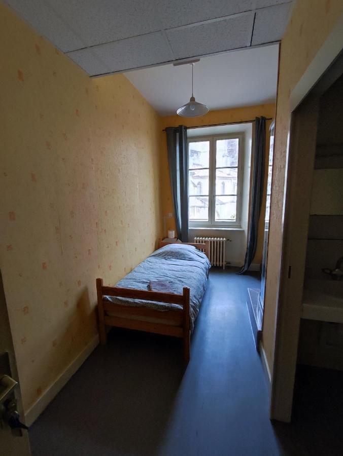 Gîte d'étape du Clos Saint Roch Viviers Extérieur photo